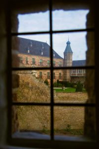 Het uitzicht vanuit de toren op Kasteel Huis Bergh